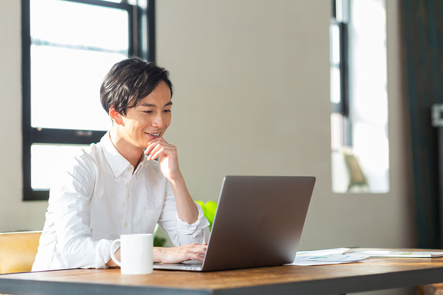 オンライン語学スクール導入を、補助金でサポート